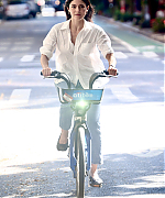 Filename=195.jpg
Filesize=805KiB
Dimensions=1778x3000
Date added=27.09.25 195.jpg